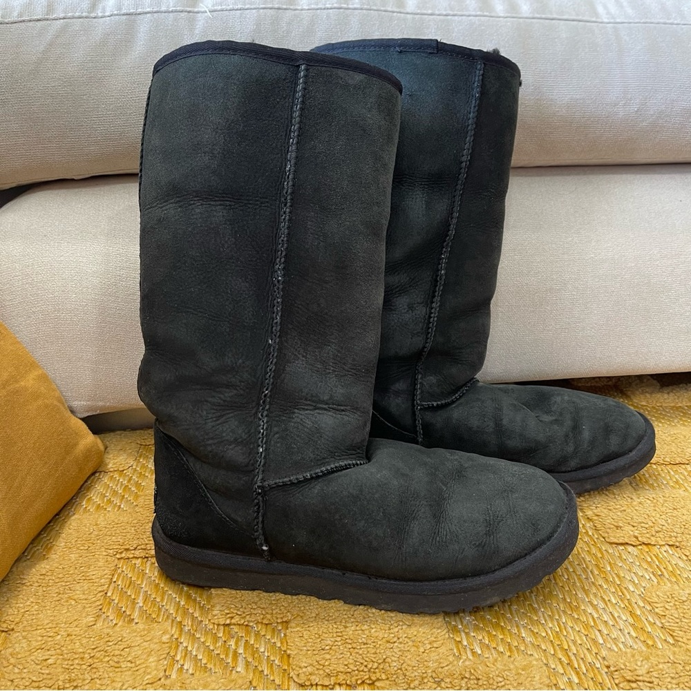 UGG Classic Tall II Boots Black Size 8